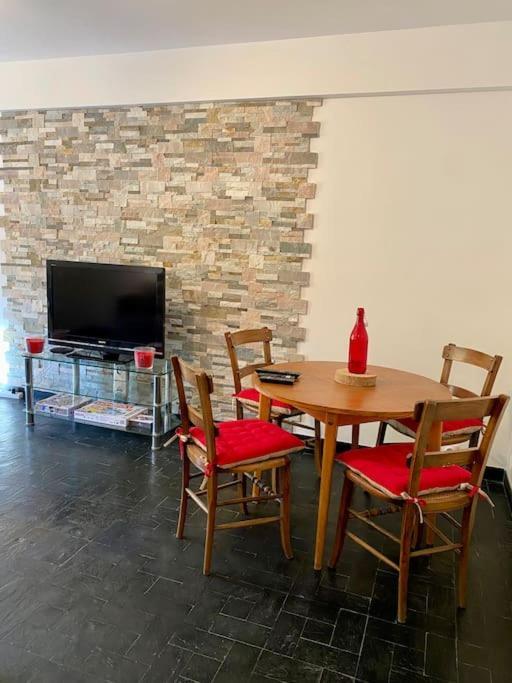 Charmant Appartement Renove Au Coeur Du Village Saint-Martin-Vésubie Εξωτερικό φωτογραφία